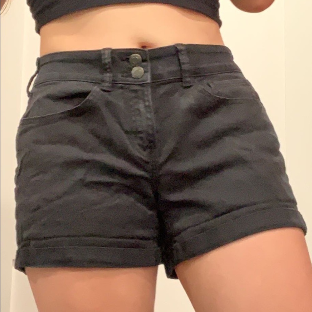 So Mid Rose black denim shorts